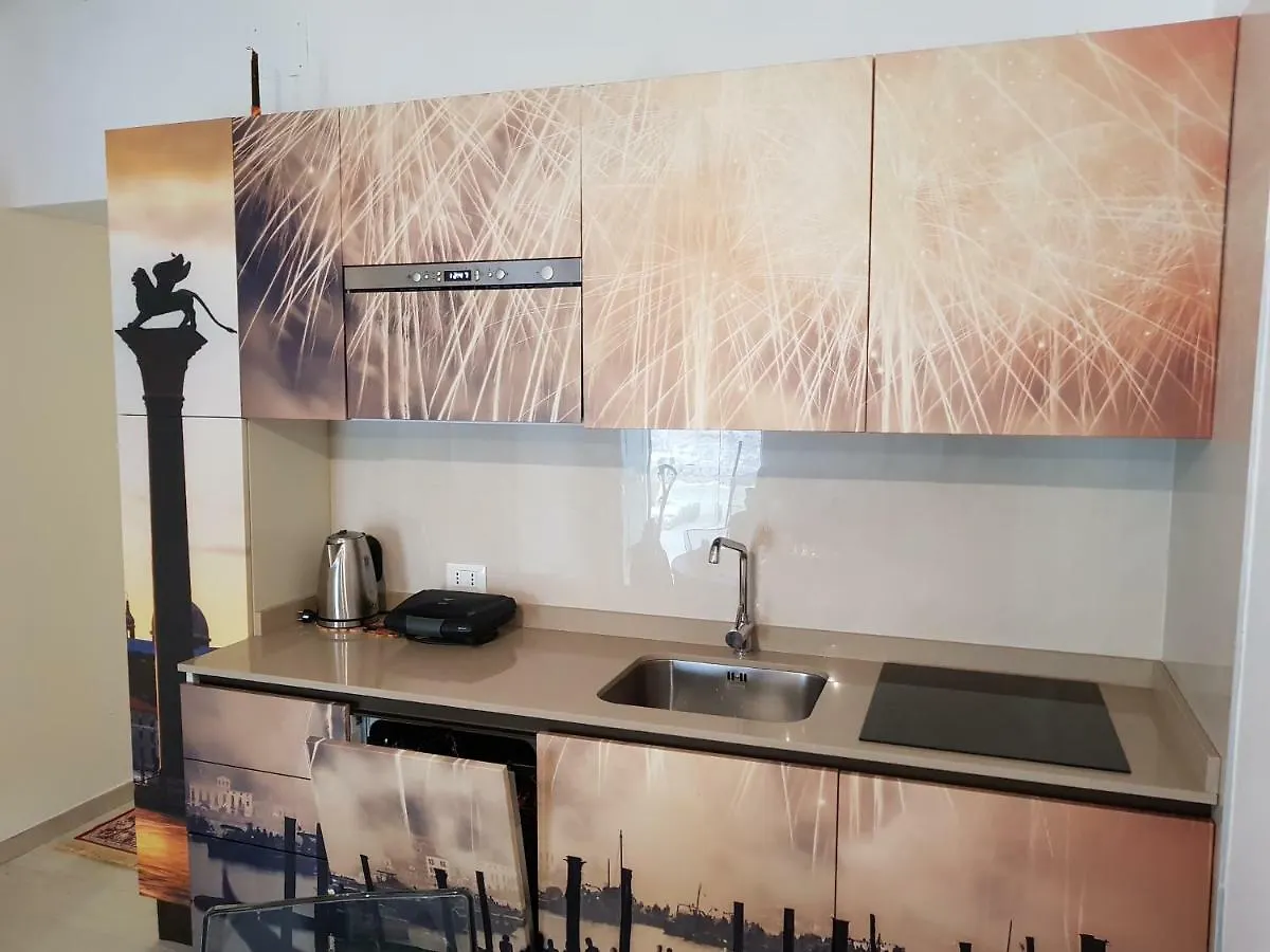 Apartment La Residenza Di Carlo Close To Piazza San Marco Venice