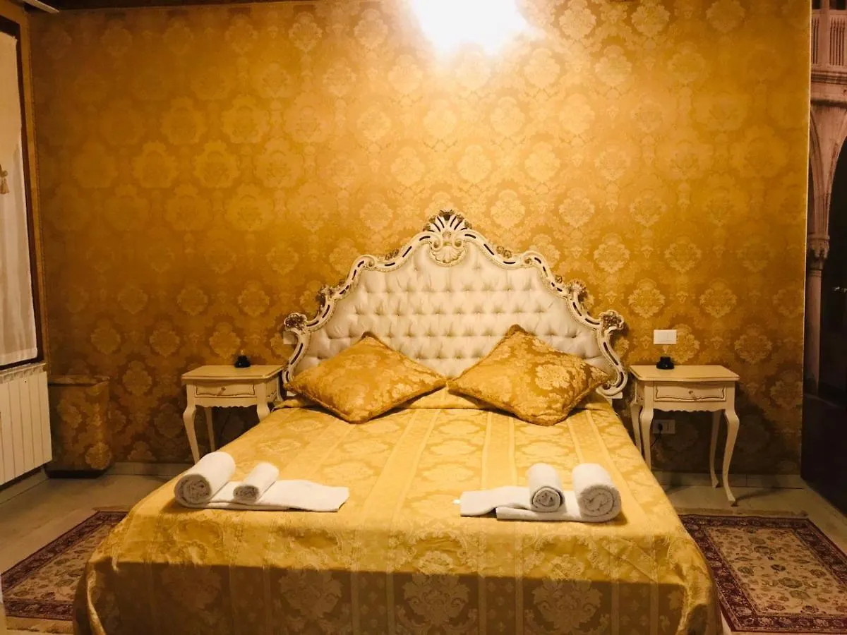 La Residenza Di Carlo Close To Piazza San Marco Venice Italy