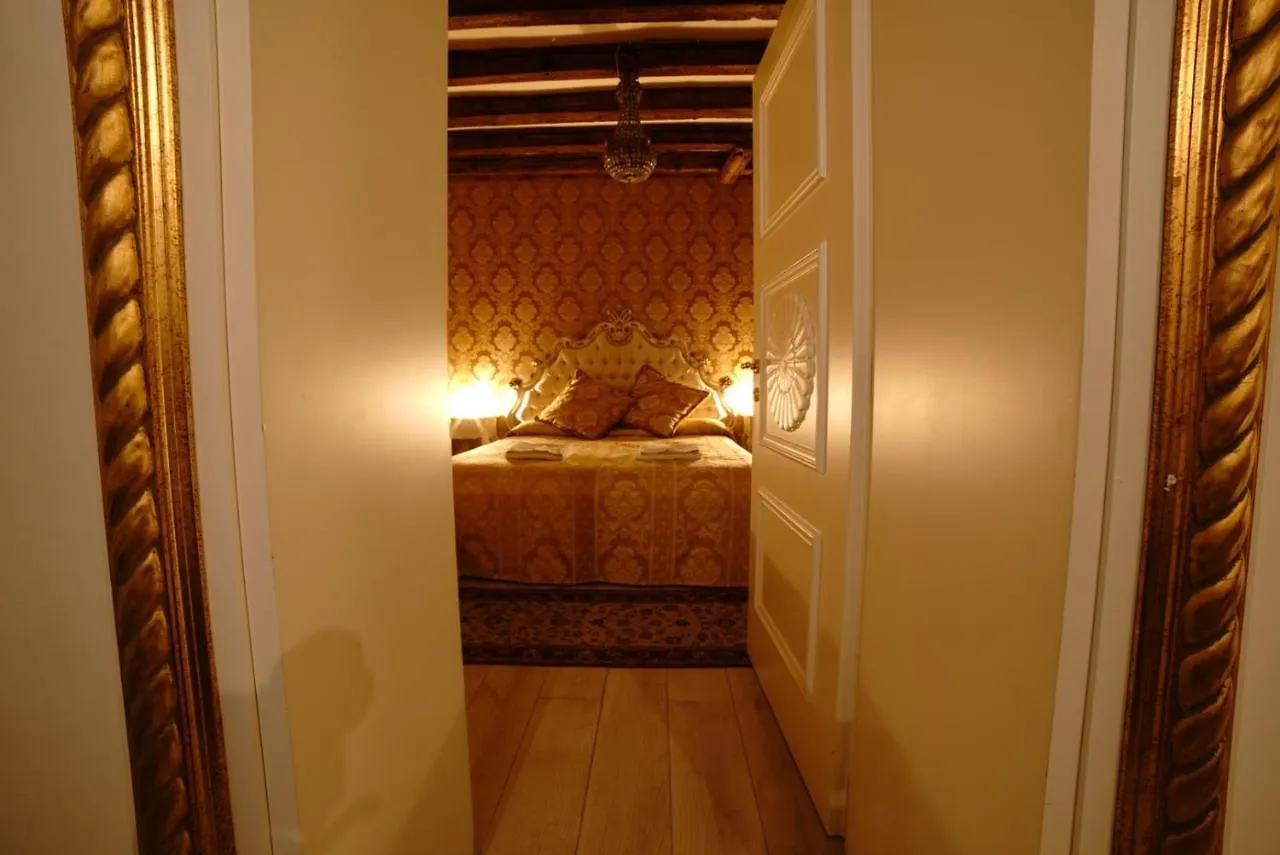 Lejlighed La Residenza Di Carlo Close To Piazza San Marco Venedig