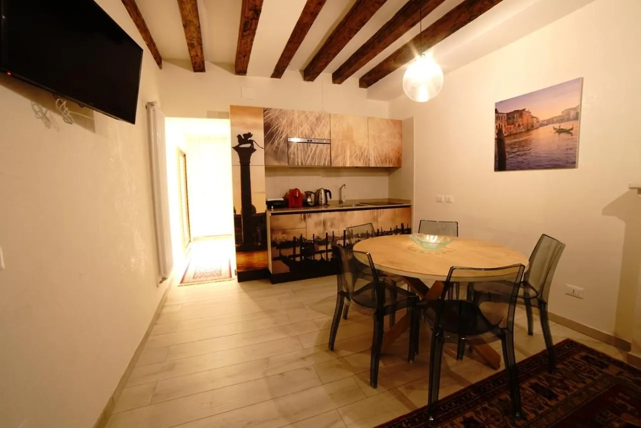 La Residenza Di Carlo Close To Piazza San Marco Venedig Apartment